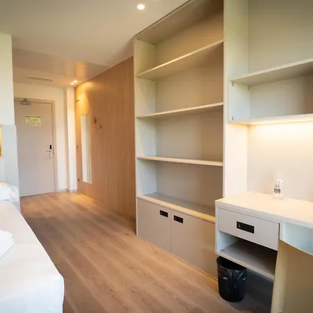 Hotel Mass Campus *