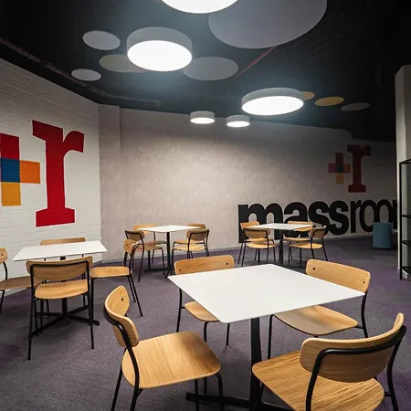 Hotel Mass Campus *