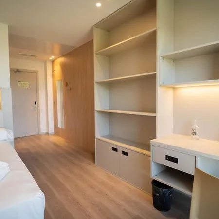 Hotel Mass Campus *